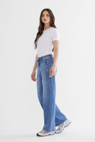 High Rise Wide Leg Jeans - Medium Wash