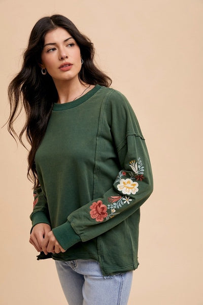 Embroidered Mineral Washed Top - Hunter Green